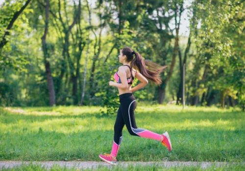 KHỎI COVID NÊN TẬP LUYỆN NHƯ THẾ NÀO?